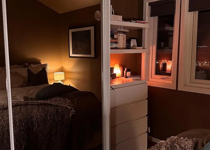 With 2 Bedrooms And High Standard 트롬쇠